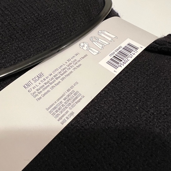 West Loop Knit Scarf - Picture 2 of 4